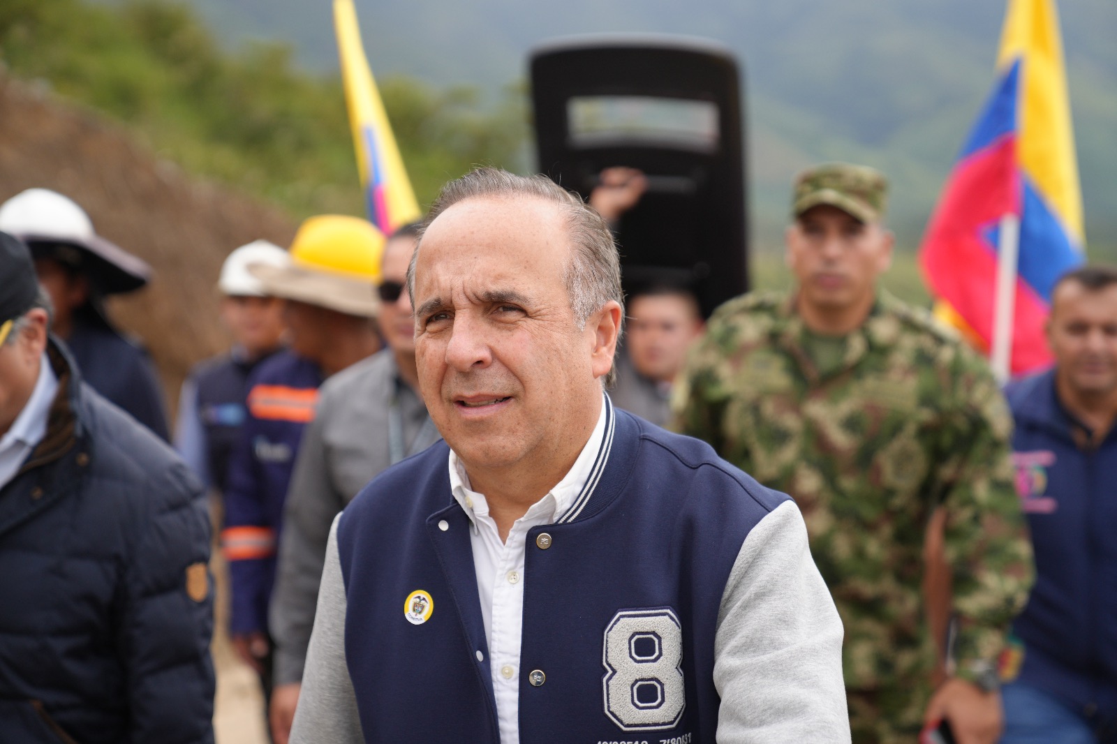 El gobierno Nacional puso esta tarde al servicio la ruta alterna provisional, entre cauca y Nariño. “Conexión vía Panamericana “Rosas Cauca.