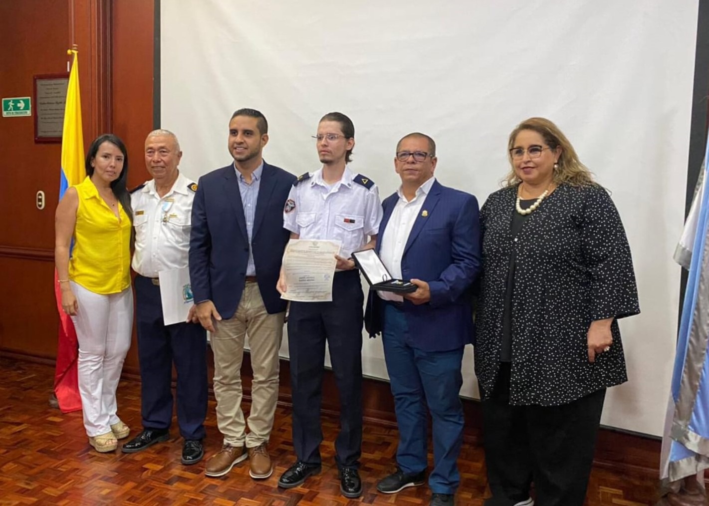 Cuerpo de Bomberos de Zarzal recibió la Orden Independencia Vallecaucana