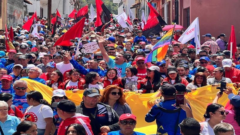 Mérida sale a las calles en apoyo al presidente Maduro y contra las sanciones