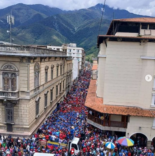 Mérida sale a las calles en apoyo al presidente Maduro y contra las sanciones